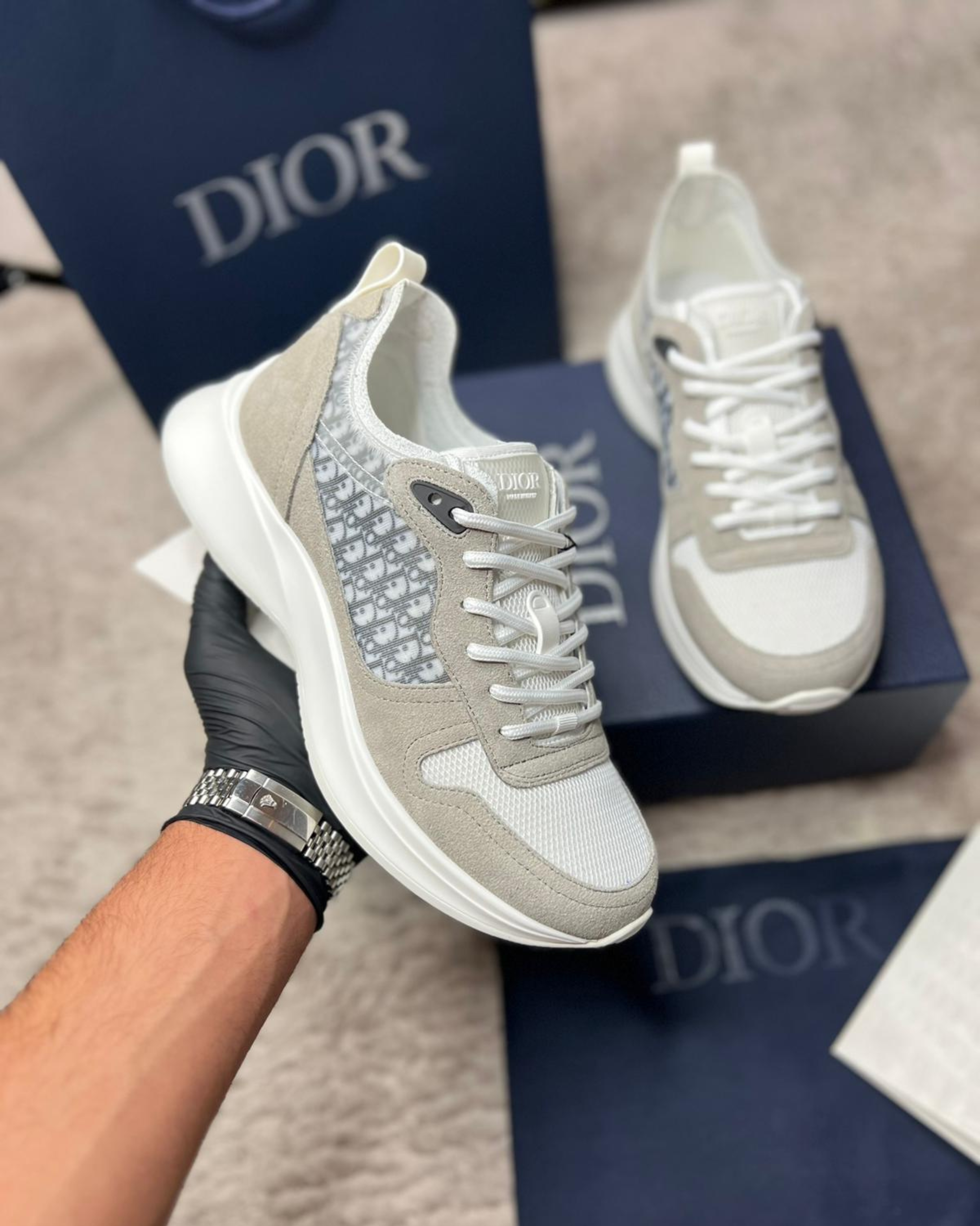 Dior B25
