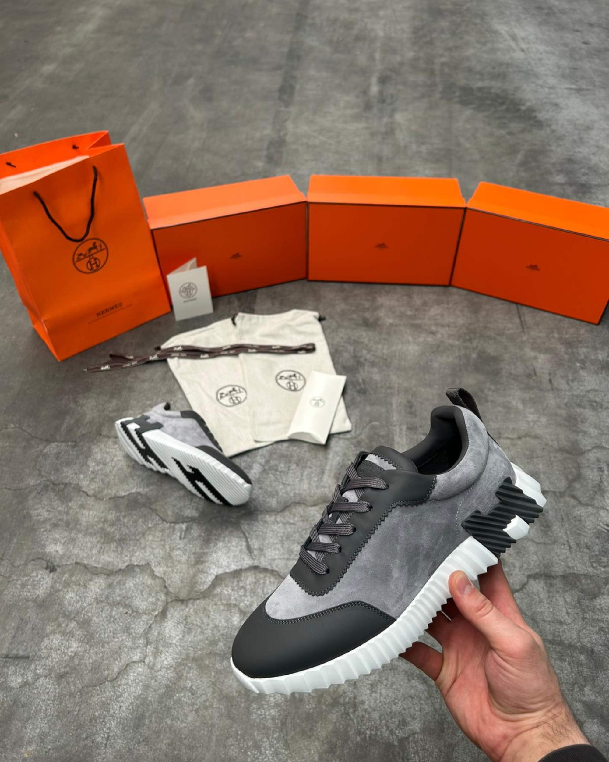 Hermes Bouncing