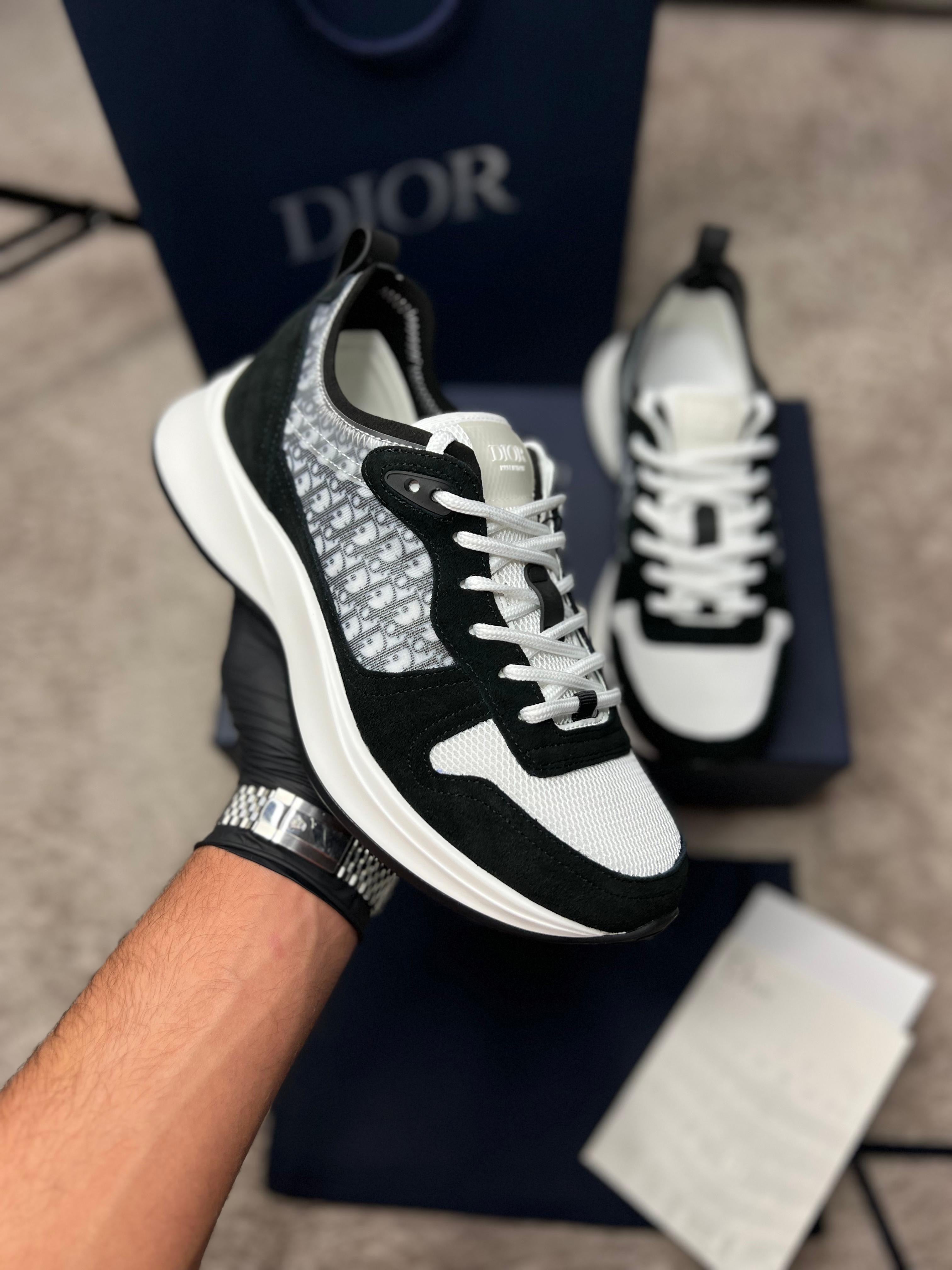 Dior B25
