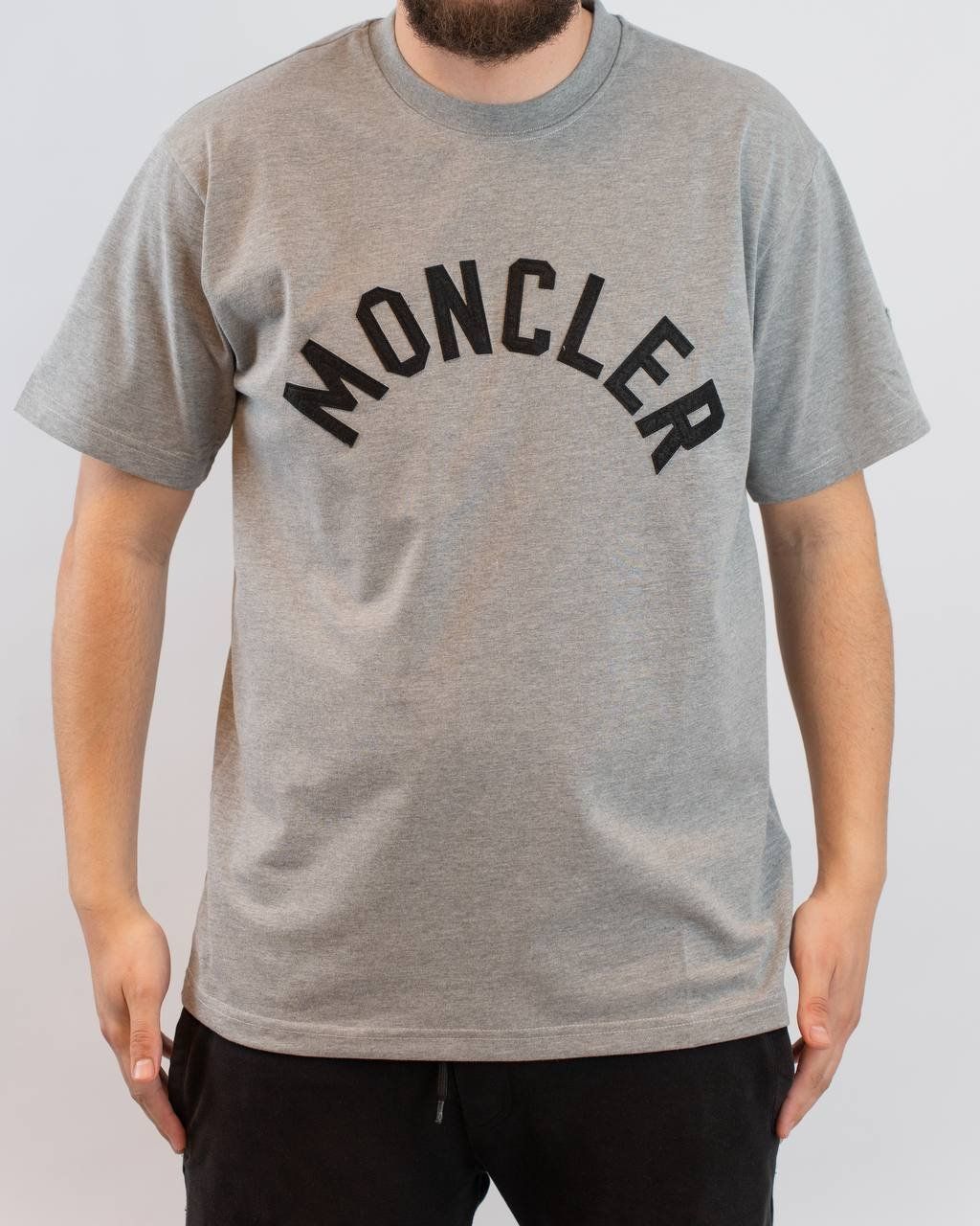 Moncler t-shirt grijs